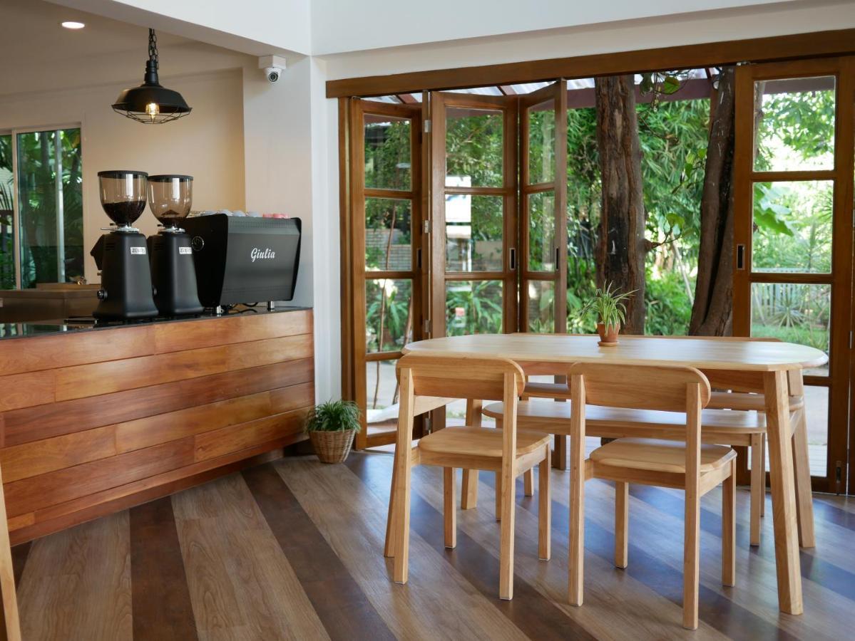 Breadfruit Hostel Chiang Mai Ngoại thất bức ảnh