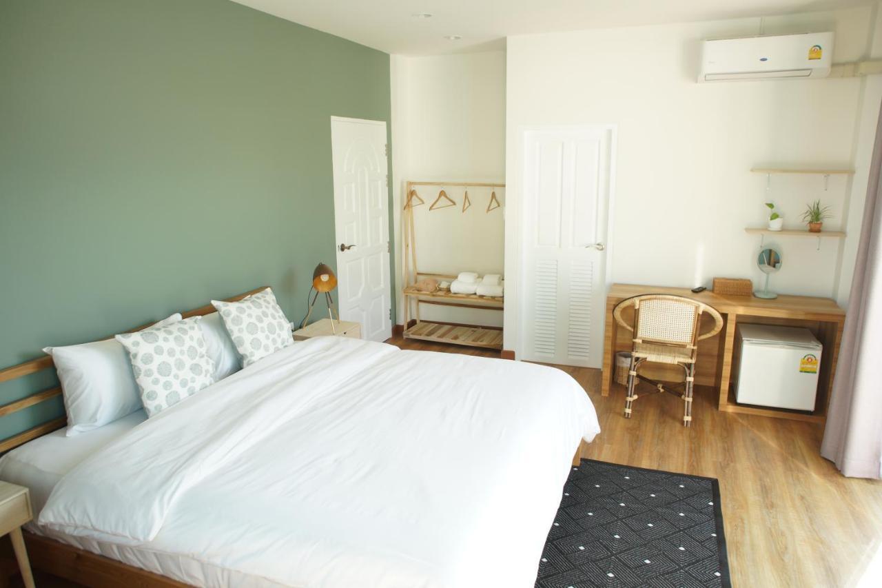 Breadfruit Hostel Chiang Mai Ngoại thất bức ảnh
